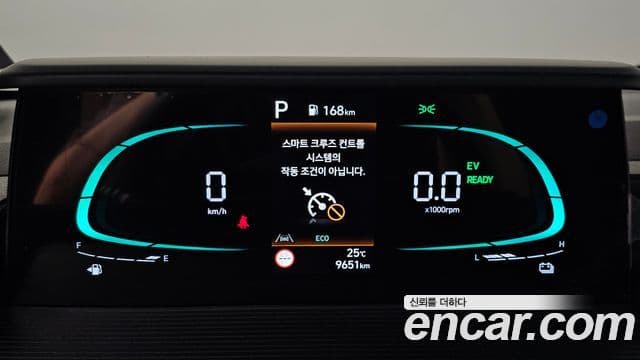 Hyundai Staria 2025 — Şəkil 8/20