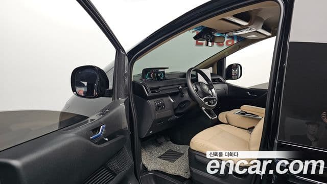 Hyundai Staria 2025 — Şəkil 10/20
