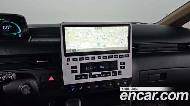 Hyundai Staria 2025 — Şəkil 18/20