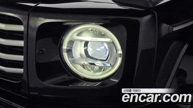 Mercedes-Benz G-Class 2025 — Photo 23/30
