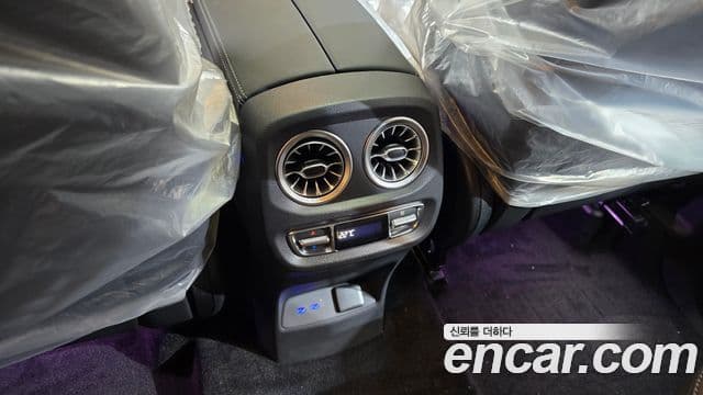Mercedes-Benz G-Class 2025 — Photo 26/30