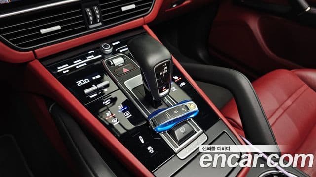 Porsche Cayenne 2019 — Şəkil 9/20