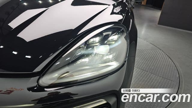 Porsche Cayenne 2019 — Photo 20/35
