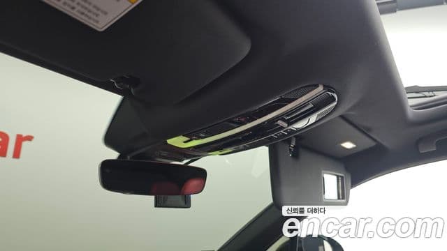 Porsche Cayenne 2019 — Photo 34/35