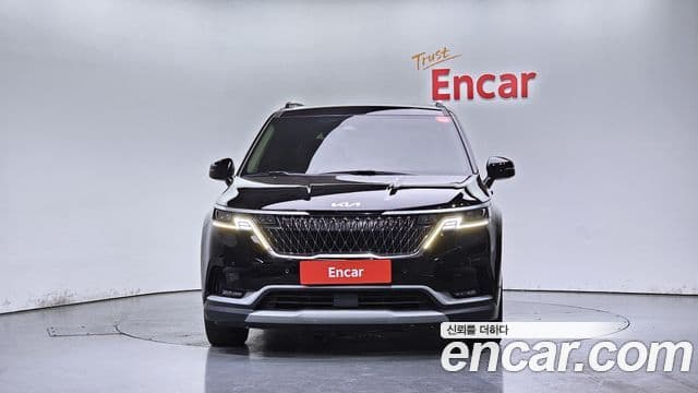 Kia Carnival 2022 — ფოტო 3/20