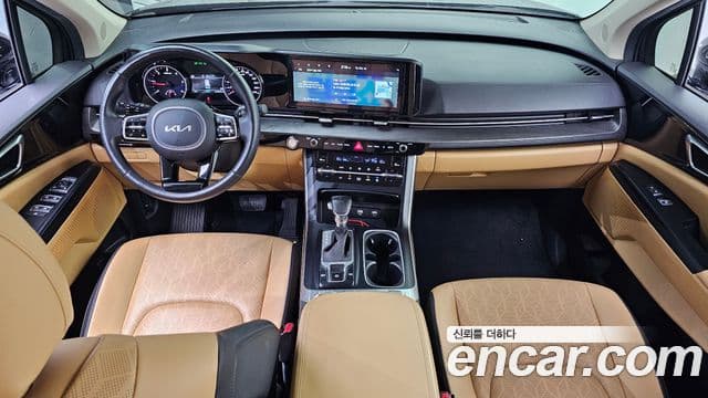 Kia Carnival 2022 — ფოტო 7/20