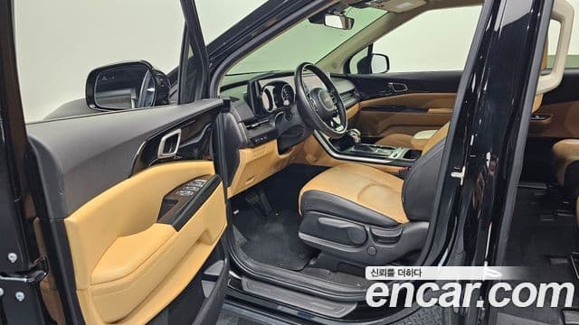 Kia Carnival 2022 — ფოტო 10/20