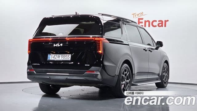 Kia Carnival 2024 — ფოტო 39/39