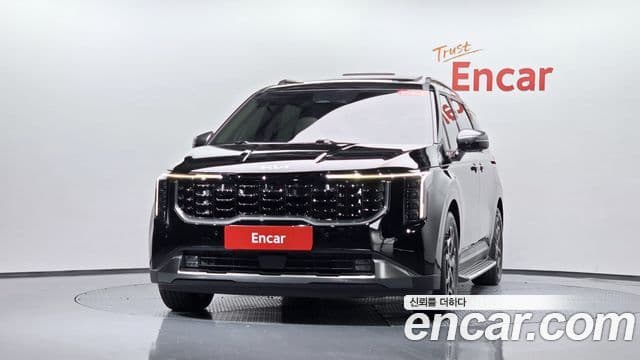 Kia Carnival 2024 — ფოტო 36/39