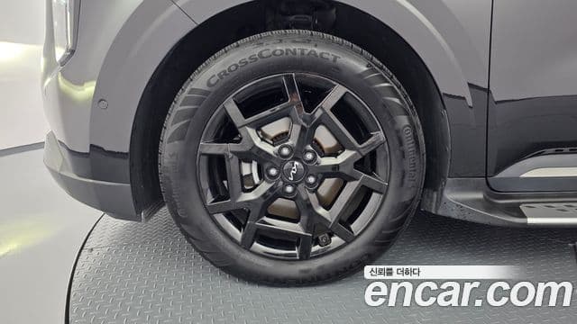 Kia Carnival 2024 — ფოტო 10/39