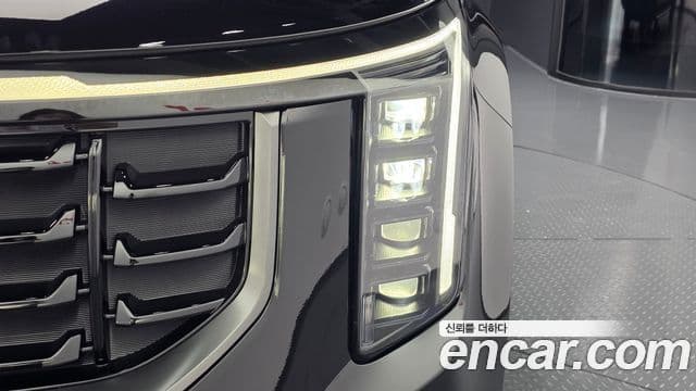 Kia Carnival 2024 — ფოტო 7/39