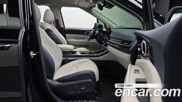 Kia Carnival 2024 — ფოტო 2/39