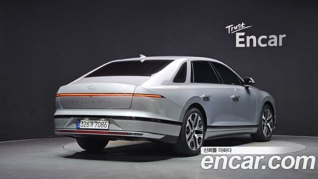 Hyundai Grandeur 2023 — Şəkil 2/20