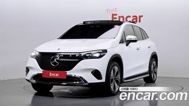 Mercedes-Benz EQE SUV 2023 — ფოტო 12/20