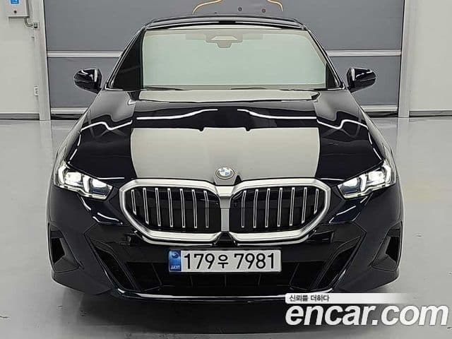 BMW 5 Series 2024 — Şəkil 1/20