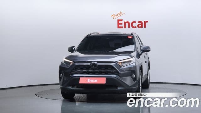 Toyota RAV4 2019 — Şəkil 2/20