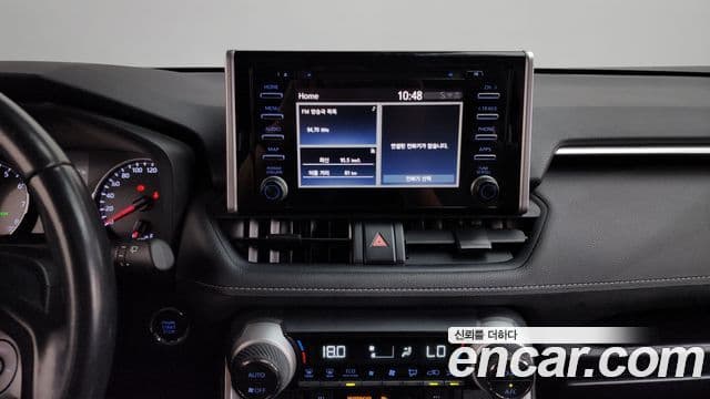 Toyota RAV4 2019 — Şəkil 12/20