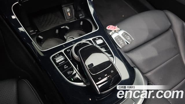 Mercedes-Benz C-Class 2020 — Şəkil 18/20