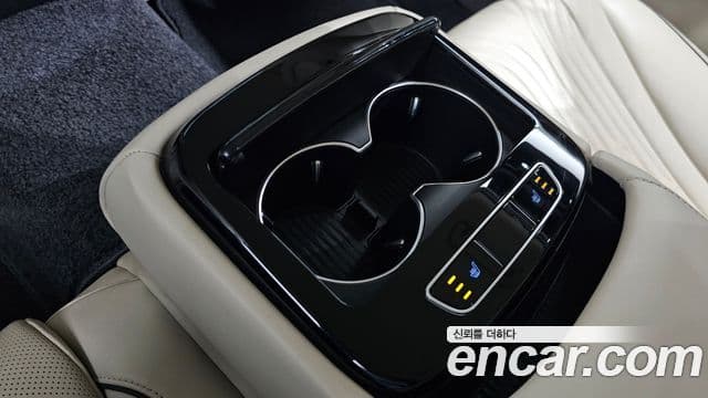 Genesis Electrified G80 2020 — Şəkil 18/20
