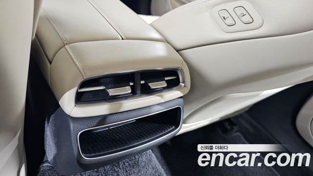 Genesis Electrified G80 2020 — Şəkil 19/20