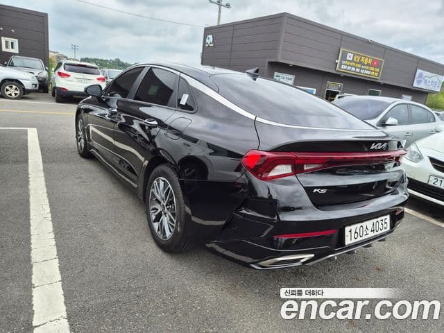 Kia K5 2022 — ფოტო 2/18