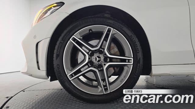 Mercedes-Benz C-Class 2019 — Şəkil 5/20