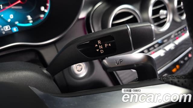 Mercedes-Benz C-Class 2019 — Şəkil 9/20