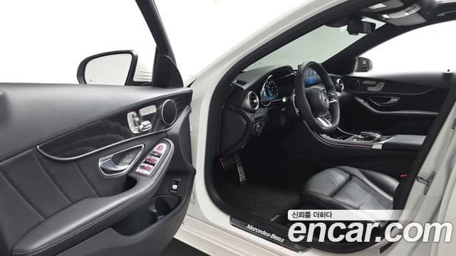 Mercedes-Benz C-Class 2019 — Şəkil 10/20