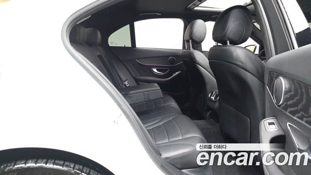 Mercedes-Benz C-Class 2019 — Şəkil 11/20