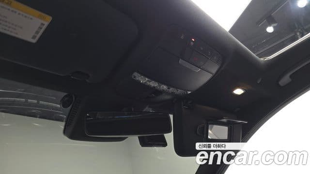 Mercedes-Benz C-Class 2019 — Şəkil 20/20