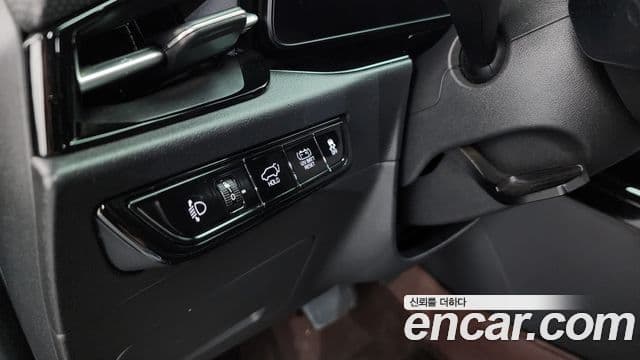 Kia Niro 2022 — Şəkil 19/20