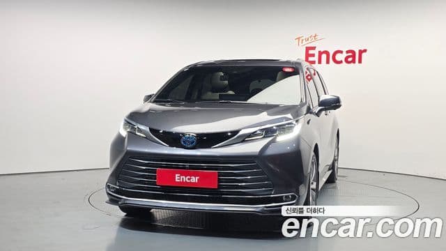 Toyota Sienna 2025 — ფოტო 3/20