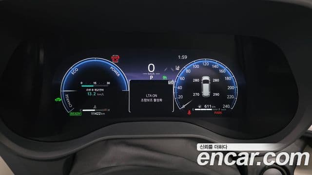 Toyota Sienna 2025 — ფოტო 8/20
