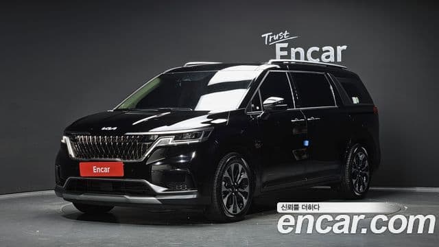 Kia Carnival 2022 — Фото 1/20