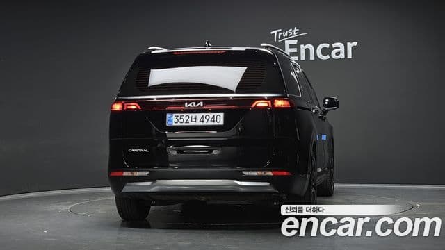 Kia Carnival 2022 — Фото 4/20