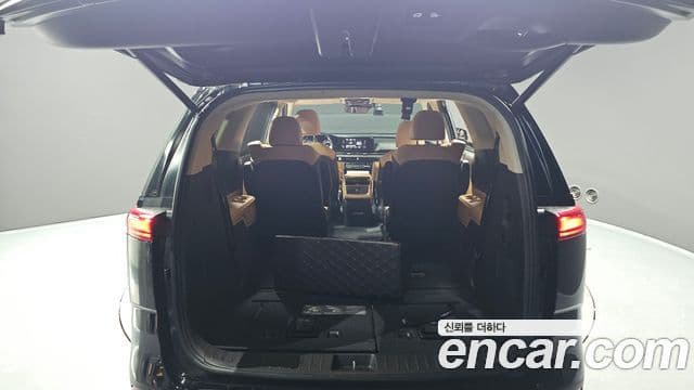 Kia Carnival 2022 — Фото 20/20