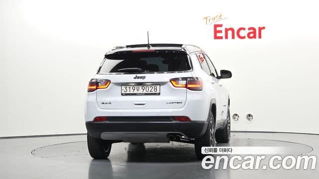 Jeep Compass 2022 — ფოტო 4/20