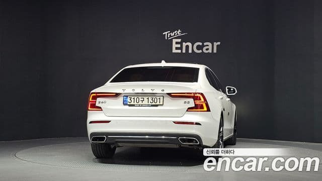 Volvo S60 2021 — Şəkil 4/20