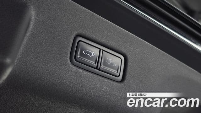 Kia Carnival 2024 — Фото 16/20