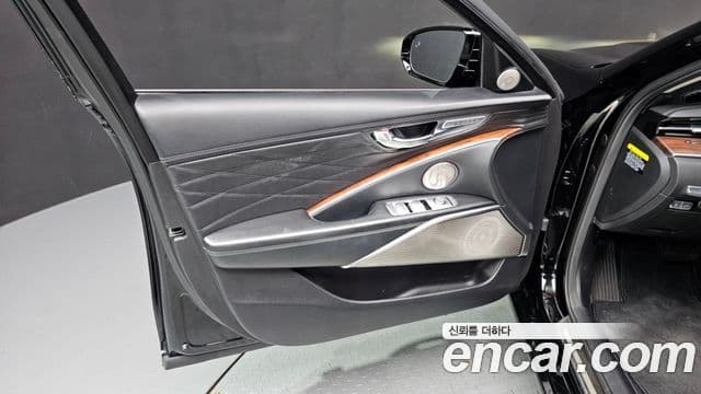 Kia The K9 2019 — Photo 18/33
