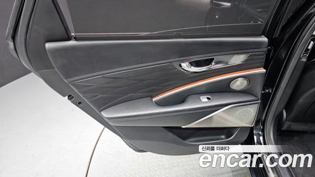 Kia The K9 2019 — Photo 3/33
