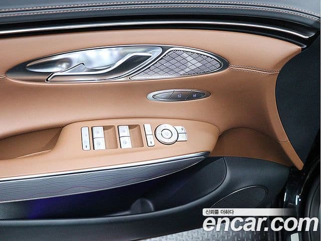 Genesis GV70 2023 — Şəkil 16/20