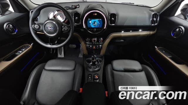 Mini Cooper D Countryman 2020 — ფოტო 7/20