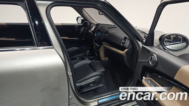 Mini Cooper D Countryman 2020 — ფოტო 11/20