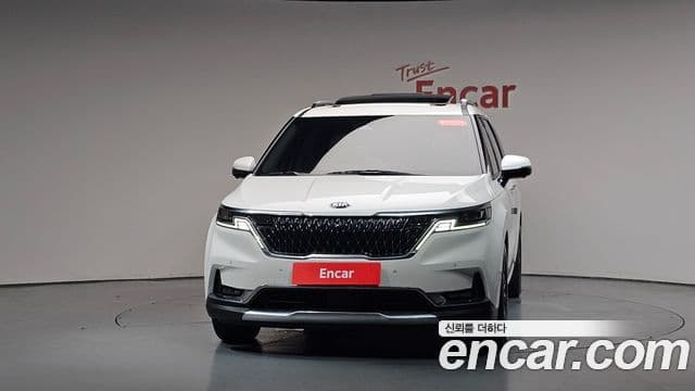 Kia Carnival 2021 — Фото 3/20
