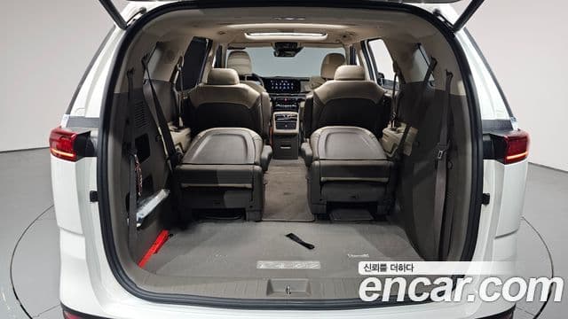 Kia Carnival 2021 — Фото 20/20