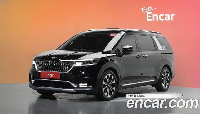 Kia Carnival 2021 — Фото 1/20