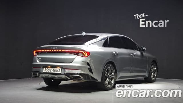 Kia K5 2023 — Şəkil 1/20