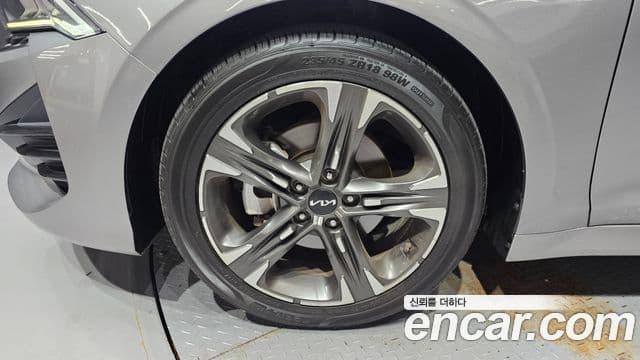 Kia K5 2023 — Şəkil 4/20