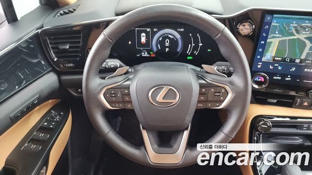 Lexus NX350h 2024 — Şəkil 13/20
